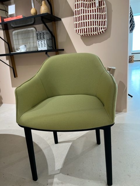 Silla Softshell en verde en Amueblarent para alquilar