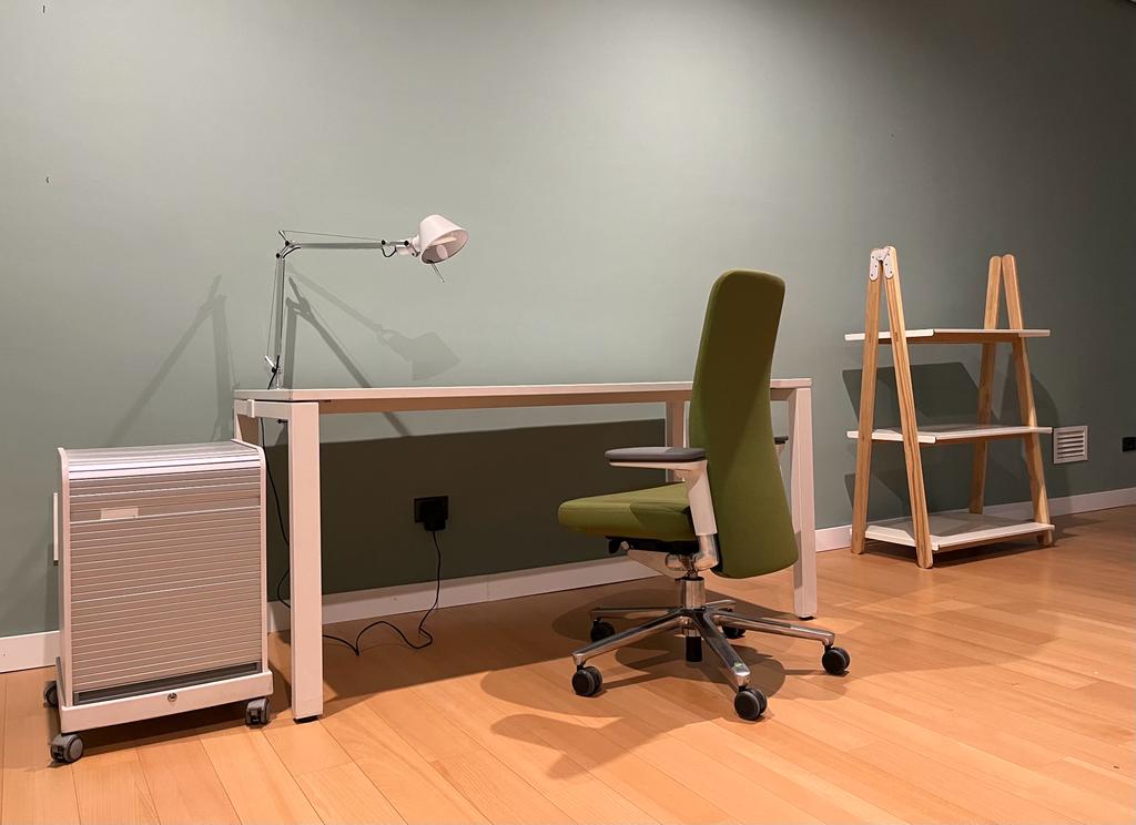 Silla Pacific de Vitra en Amueblarent para alquilar