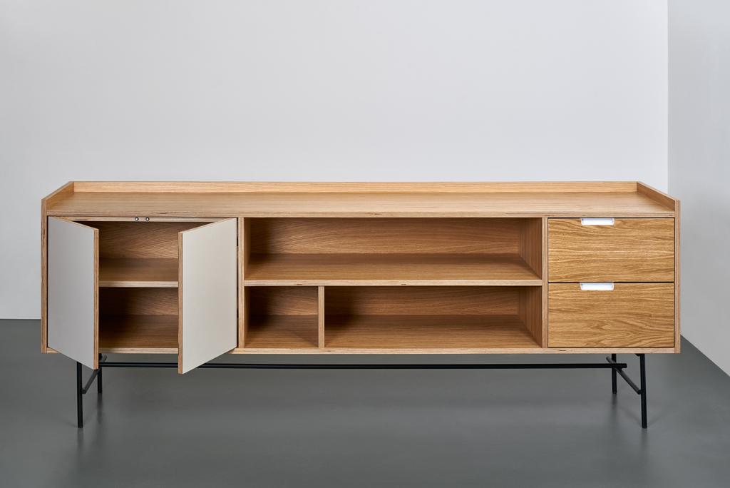Amuebla Rent, aparador Arcae de Calvente Design