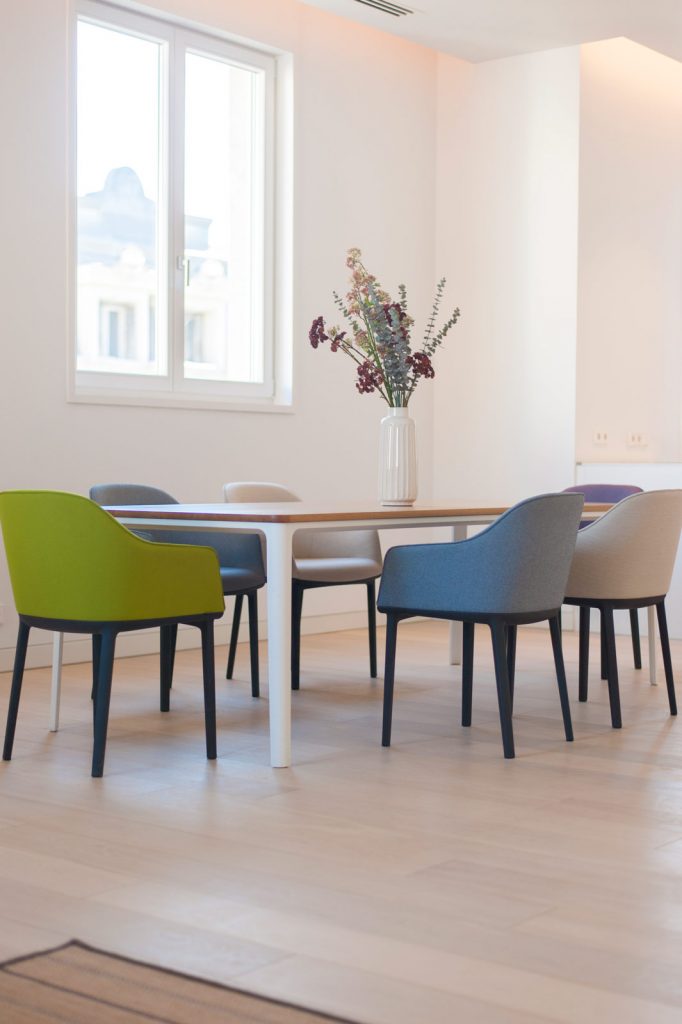 Comedor. Alquiler de muebles y home staging