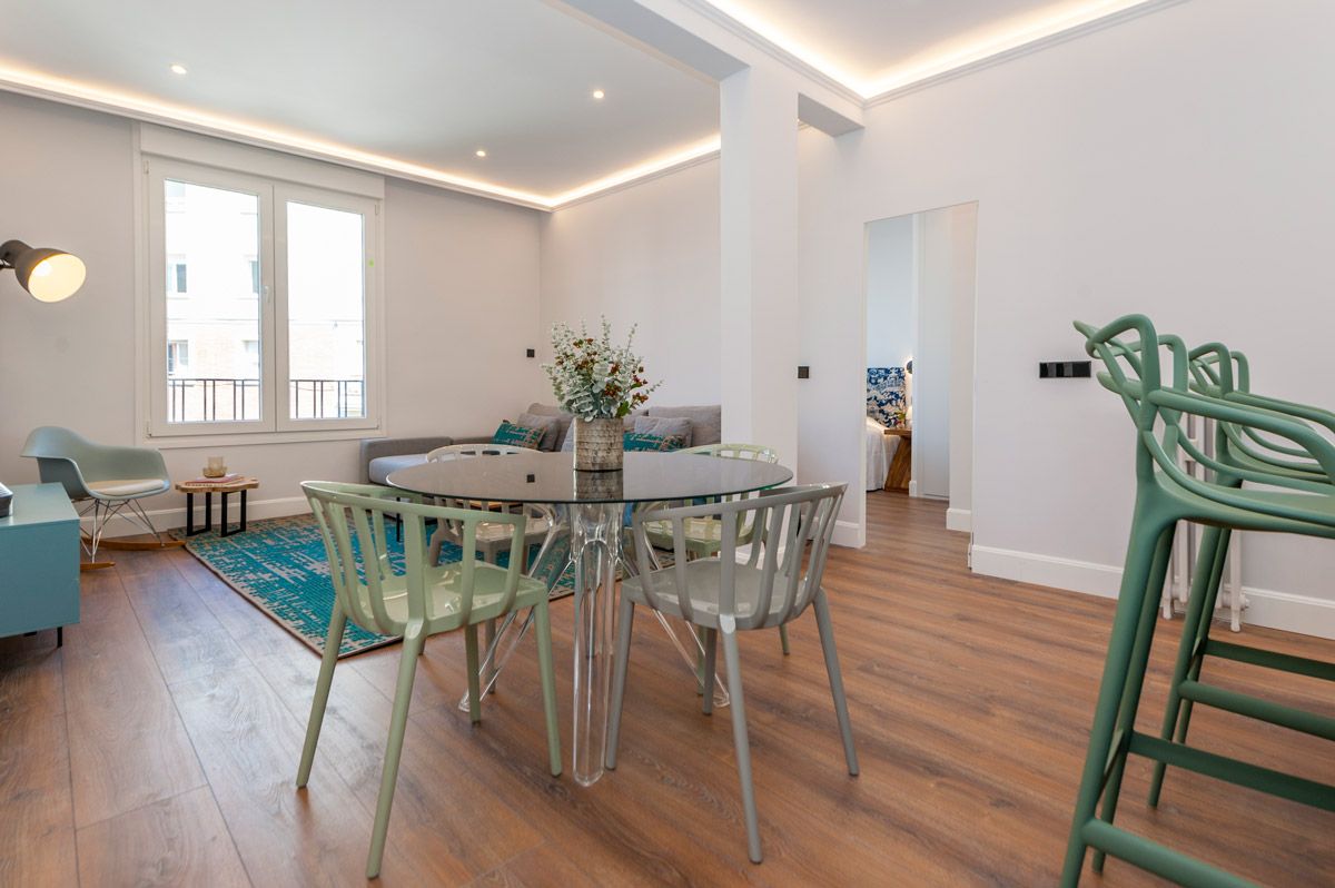 Comedor. Alquiler de muebles y home staging en Madrid