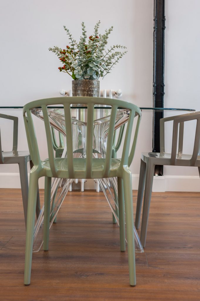 Comedor. Alquiler de muebles y home staging en Madrid