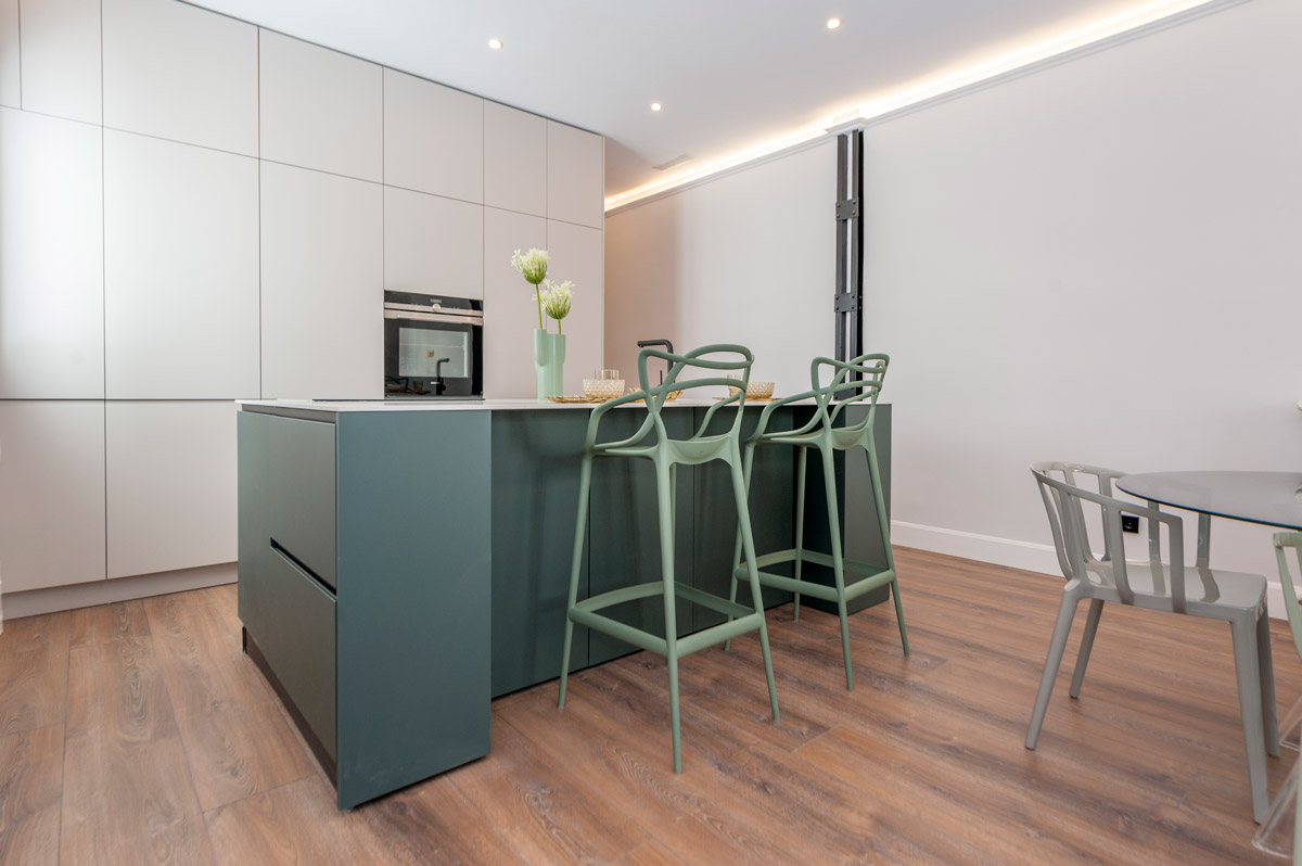 Cocina. Alquiler de muebles y home staging en Madrid