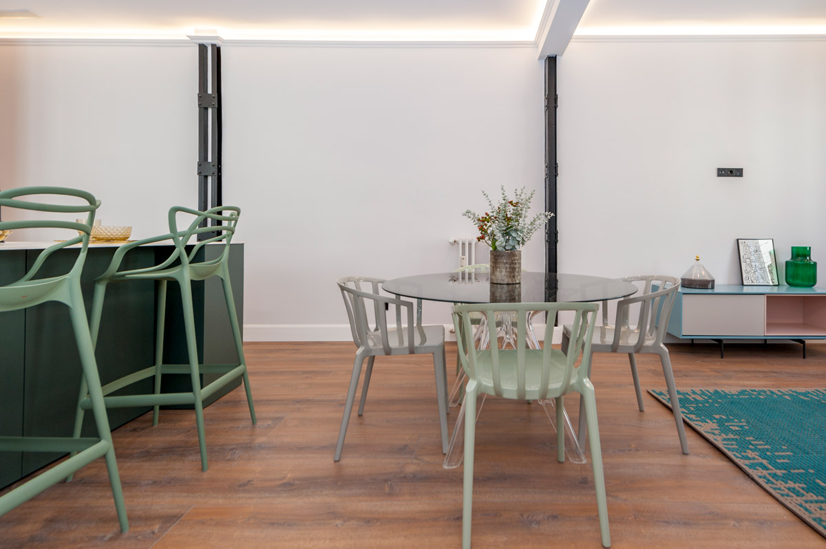 Comedor. Alquiler de muebles y home staging en Madrid