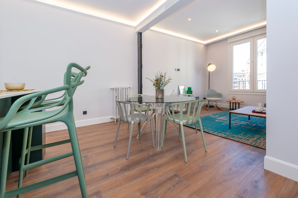 Comedor. Alquiler de muebles y home staging en Madrid