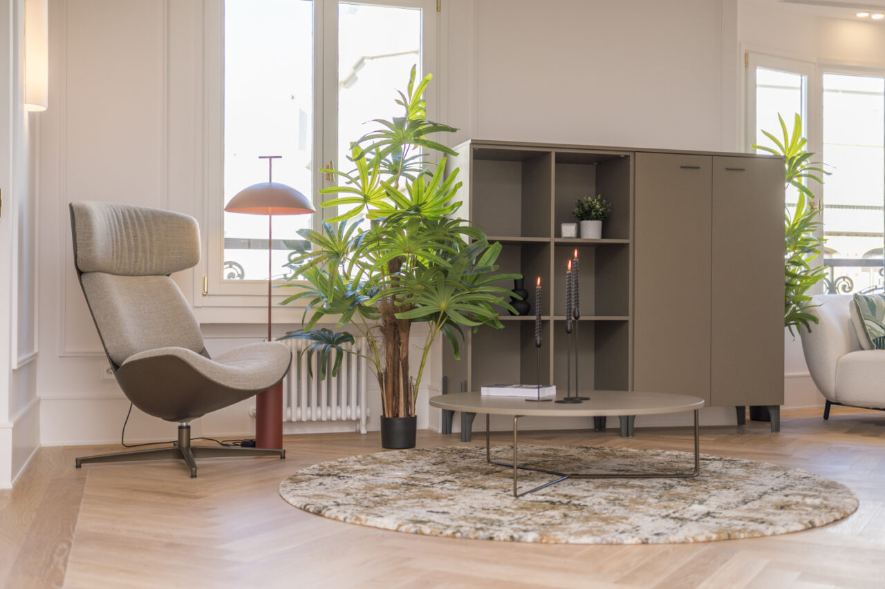 Mesa Montreal de Quadrifoglio en Amueblarent, alquiler de muebles en la vivienda de Jorge Juan