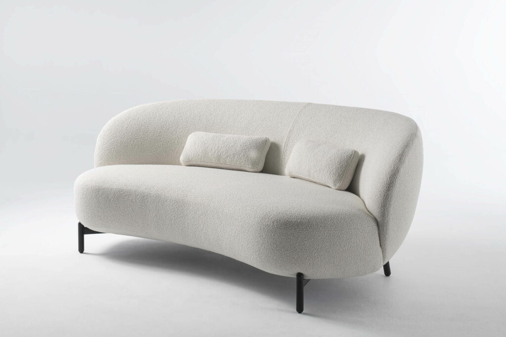 Sofá Lunam de Patricia Urquiola de Kartell - Muebles de diseño en alquiler en Amueblarent