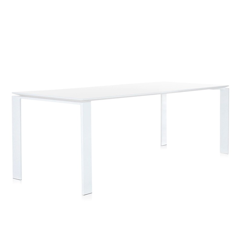 Mesa Four de Kartell - Muebles de alquiler AmueblaRent