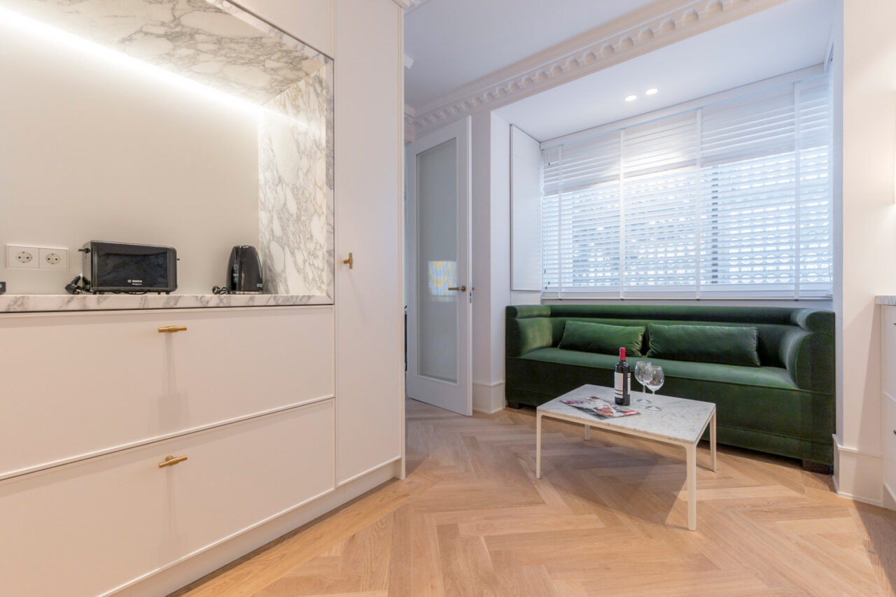 Amueblarent: Alquiler de muebles por un año de una vivienda en Madrid