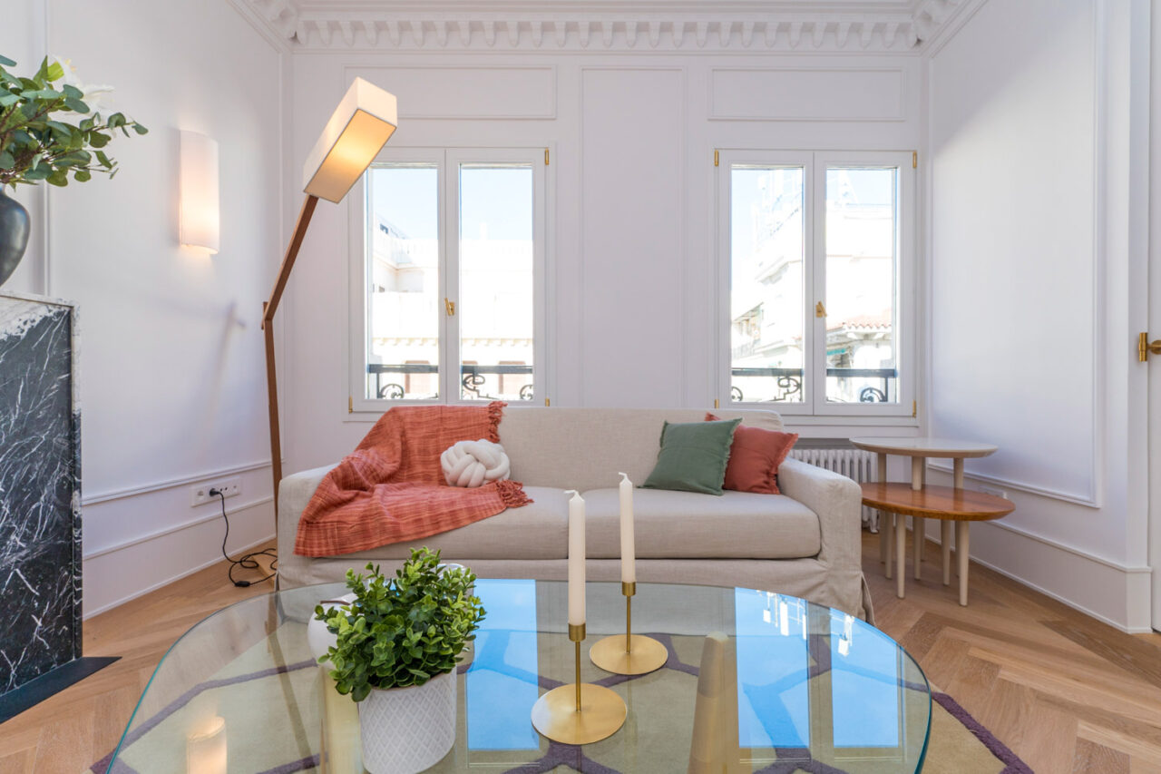 Amueblarent: Alquiler de muebles por un año de una vivienda en Madrid