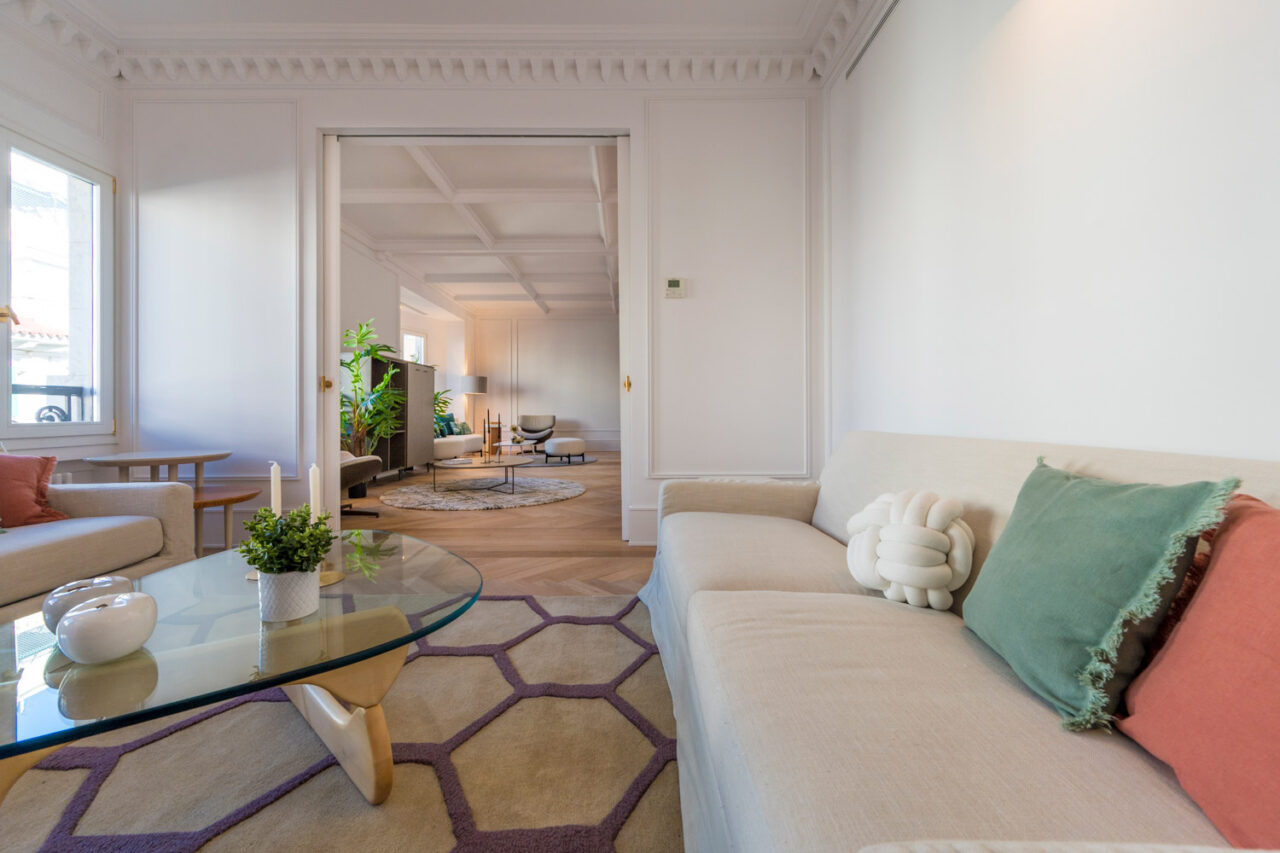 Amueblarent: Alquiler de muebles por un año de una vivienda en Madrid