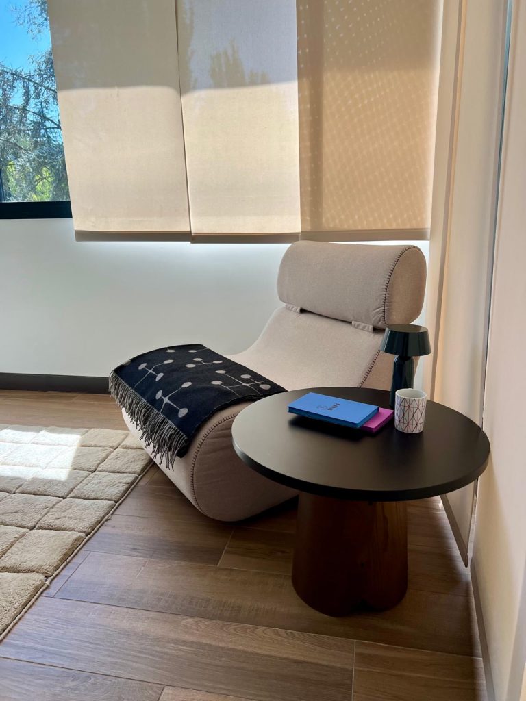 Mesa baja Tab de Sancal en AMueblarent para alquiler