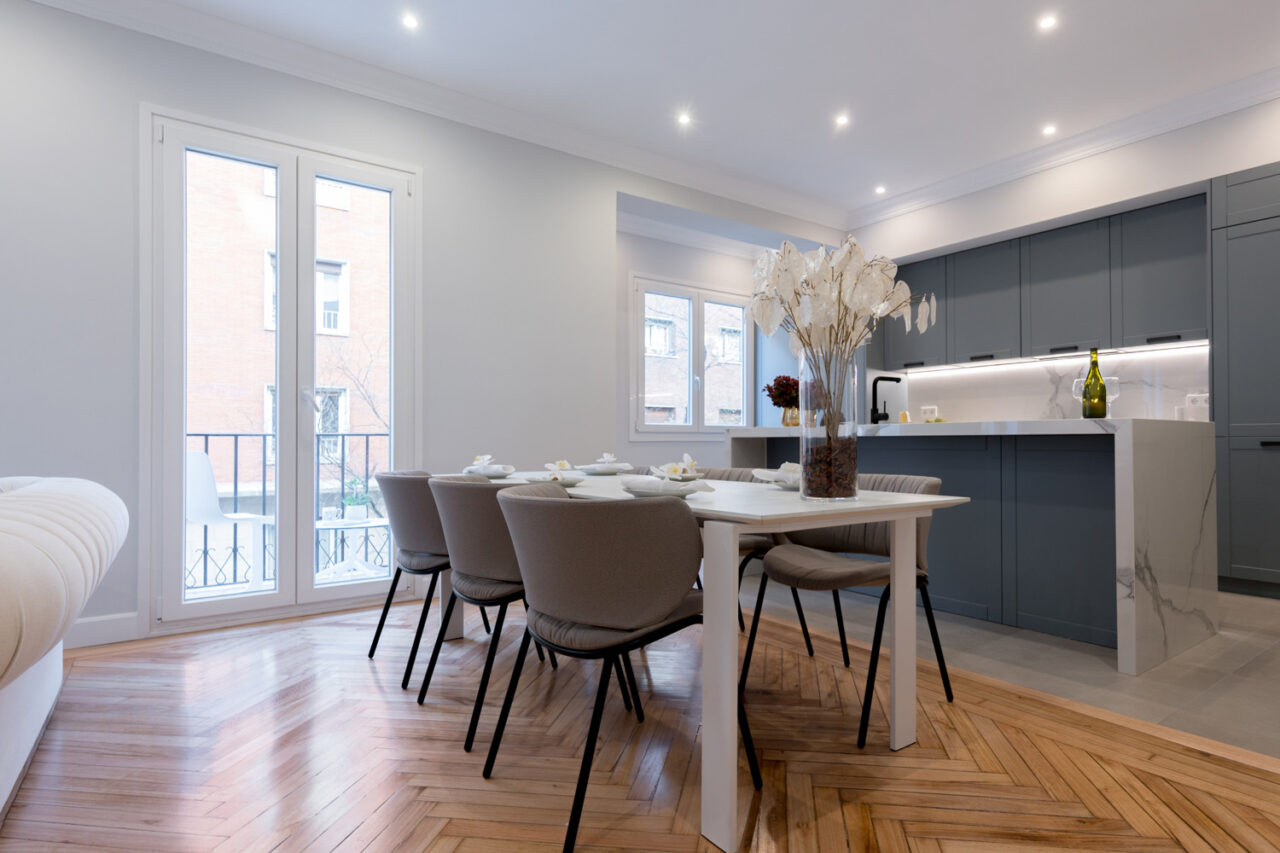 Alquiler de muebles para piso en venta en Amueblarent