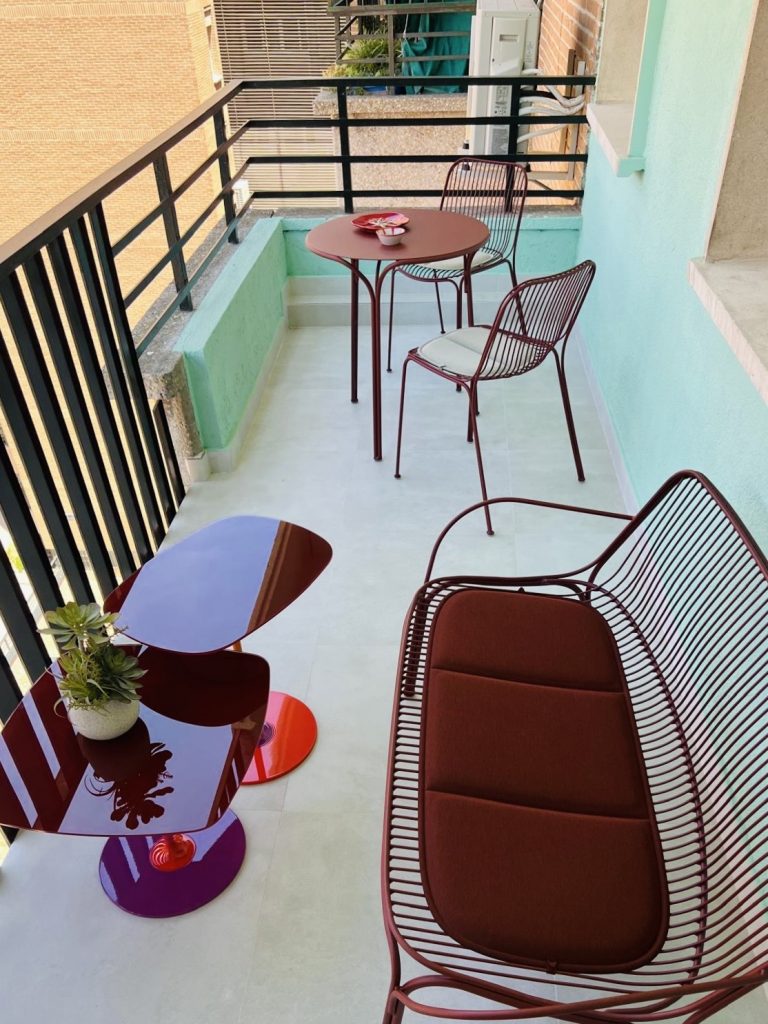 Mesas Thierry de Kartell en Amueblarent para alquilar
