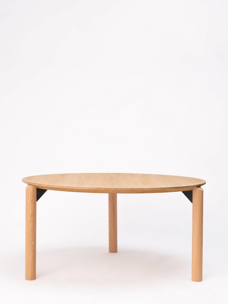 Mesa auxiliar Juno de Ondarreta en Amueblarent para alquiler