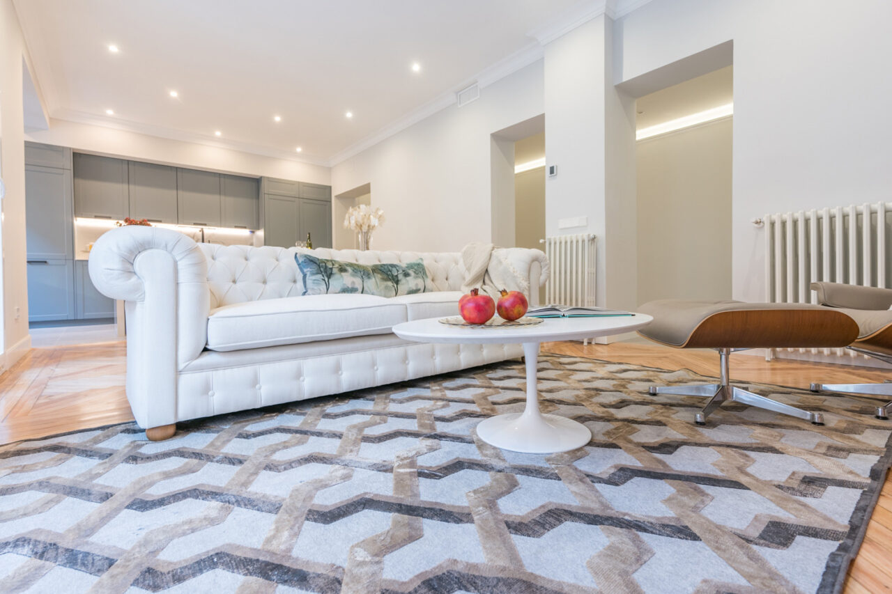 Piezas de frutas y verduras para decoración de interiores