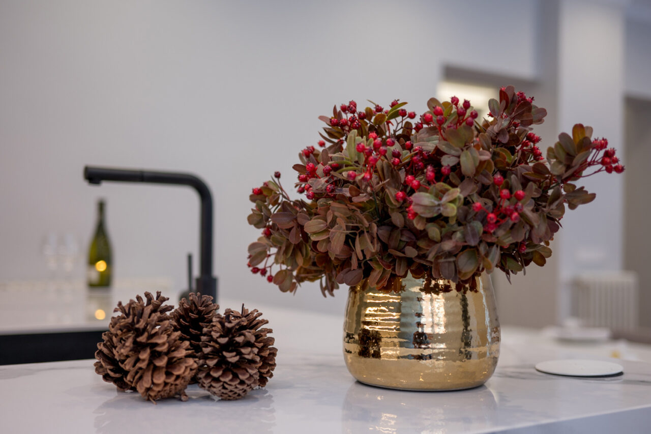 Flores, ramas y plantas y para decoración de interiores en Amueblarent