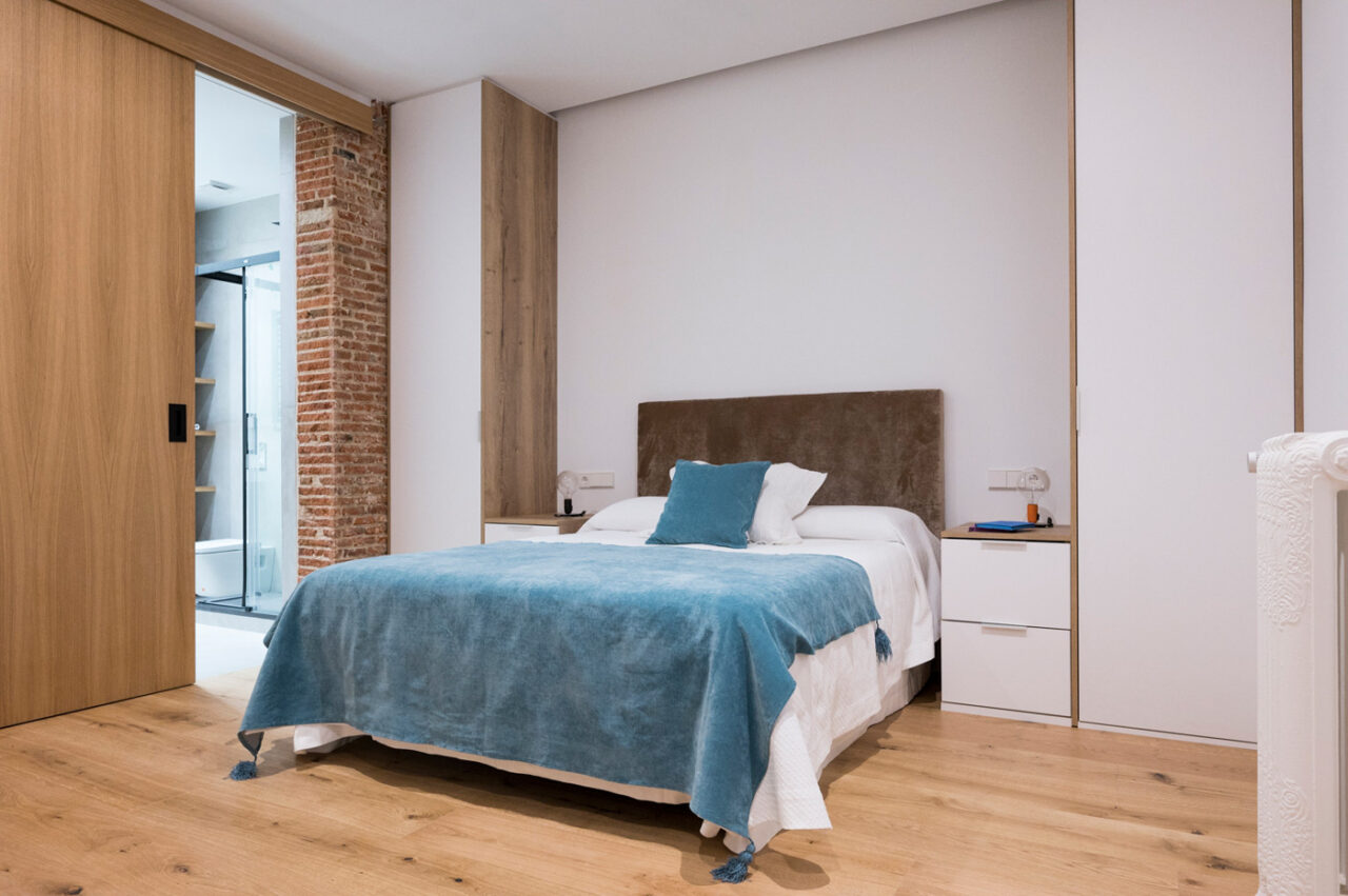 Home Staging y Piezas de arte en alquiler en Amueblarent. Calle Villanueva, Madrid