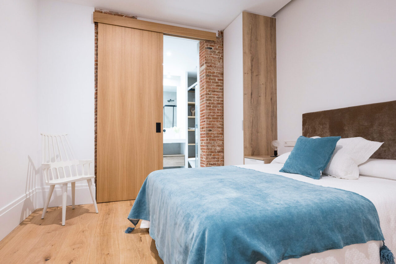 Home Staging y Piezas de arte en alquiler en Amueblarent. Calle Villanueva, Madrid