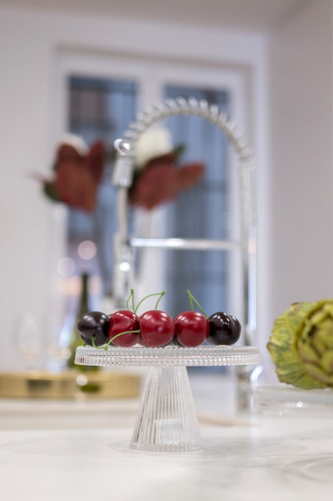 Home Staging y Piezas de arte en alquiler en Amueblarent. Calle Villanueva, Madrid