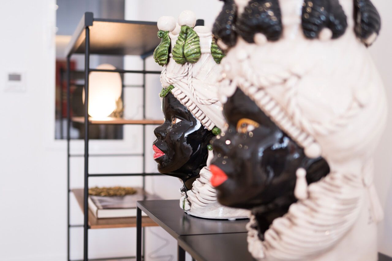 Home Staging y Piezas de arte en alquiler en Amueblarent. Calle Villanueva, Madrid