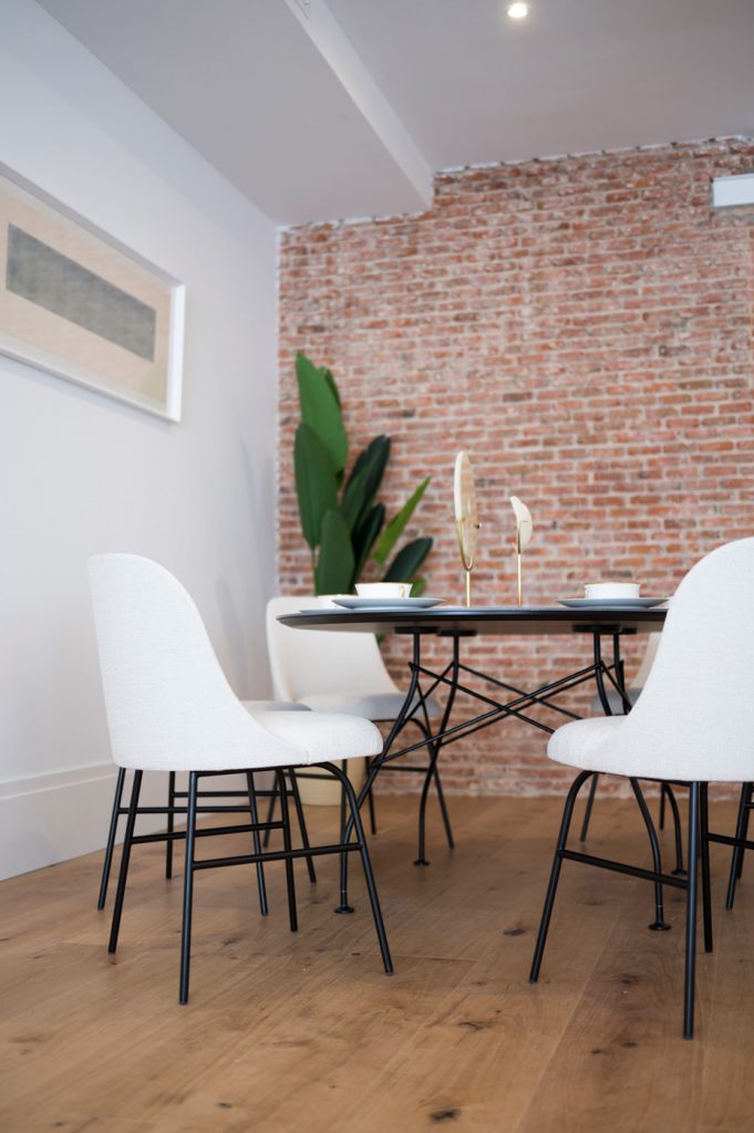 Home Staging y Piezas de arte en alquiler en Amueblarent. Calle Villanueva, Madrid