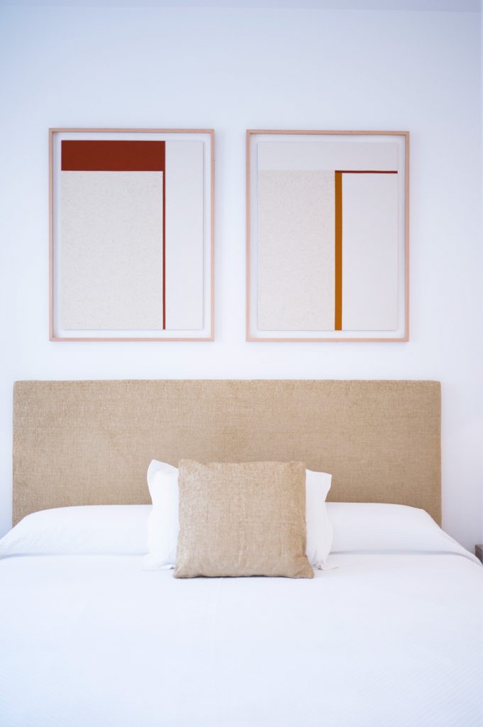 Home Staging y Piezas de arte en alquiler en Amueblarent. Calle Villanueva, Madrid