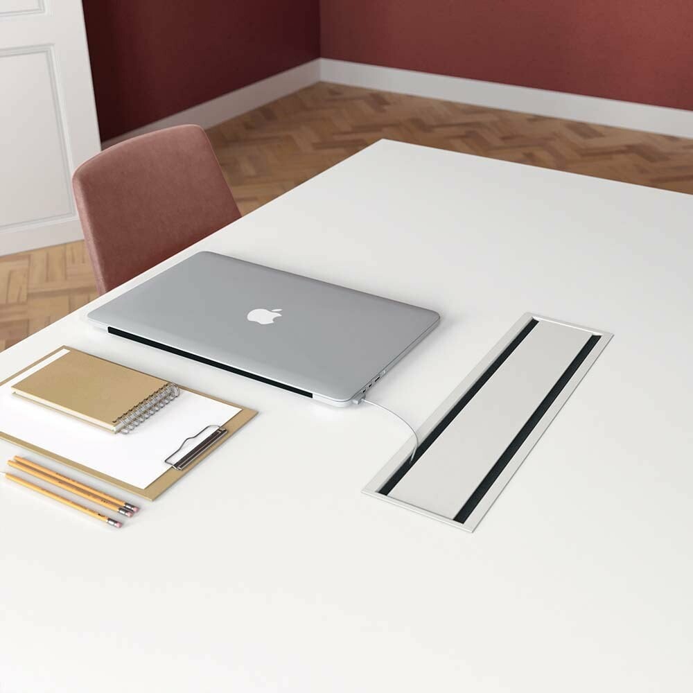 Mesa de Escritorio X3 de Quadrifoglio en Amueblarent para alquilar