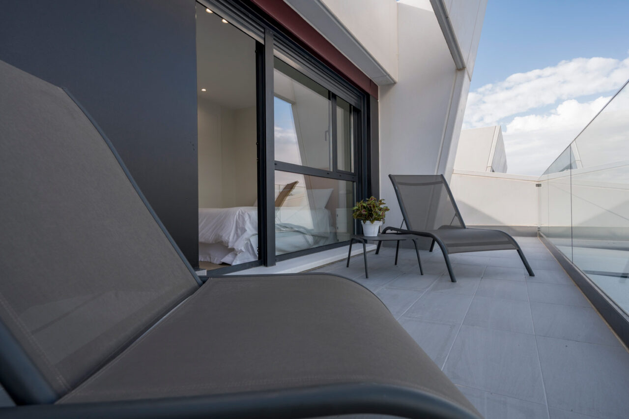 Promocionar una casa en venta con muebles de alquiler