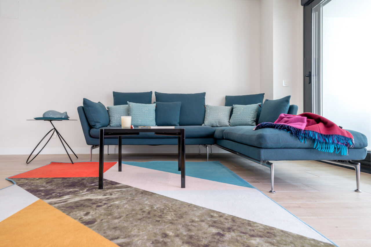 Promocionar una casa en venta con muebles de alquiler