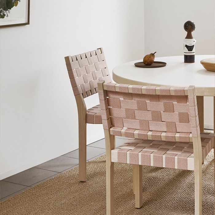 Silla 611 de Artek en Amueblarent en alquiler