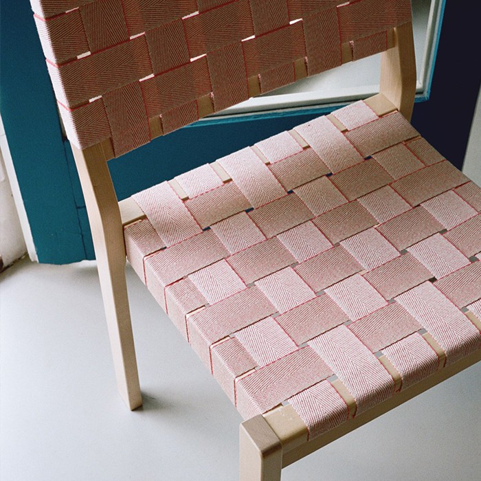 Silla 611 de Artek en Amueblarent en alquiler