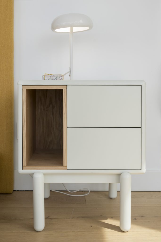 Lampara de mesa Monocolor en Amueblarent para alquilar