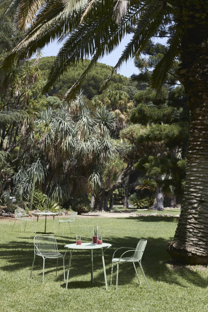 Hiray Table cuadrada de Kartell en Amueblarent para alquilar