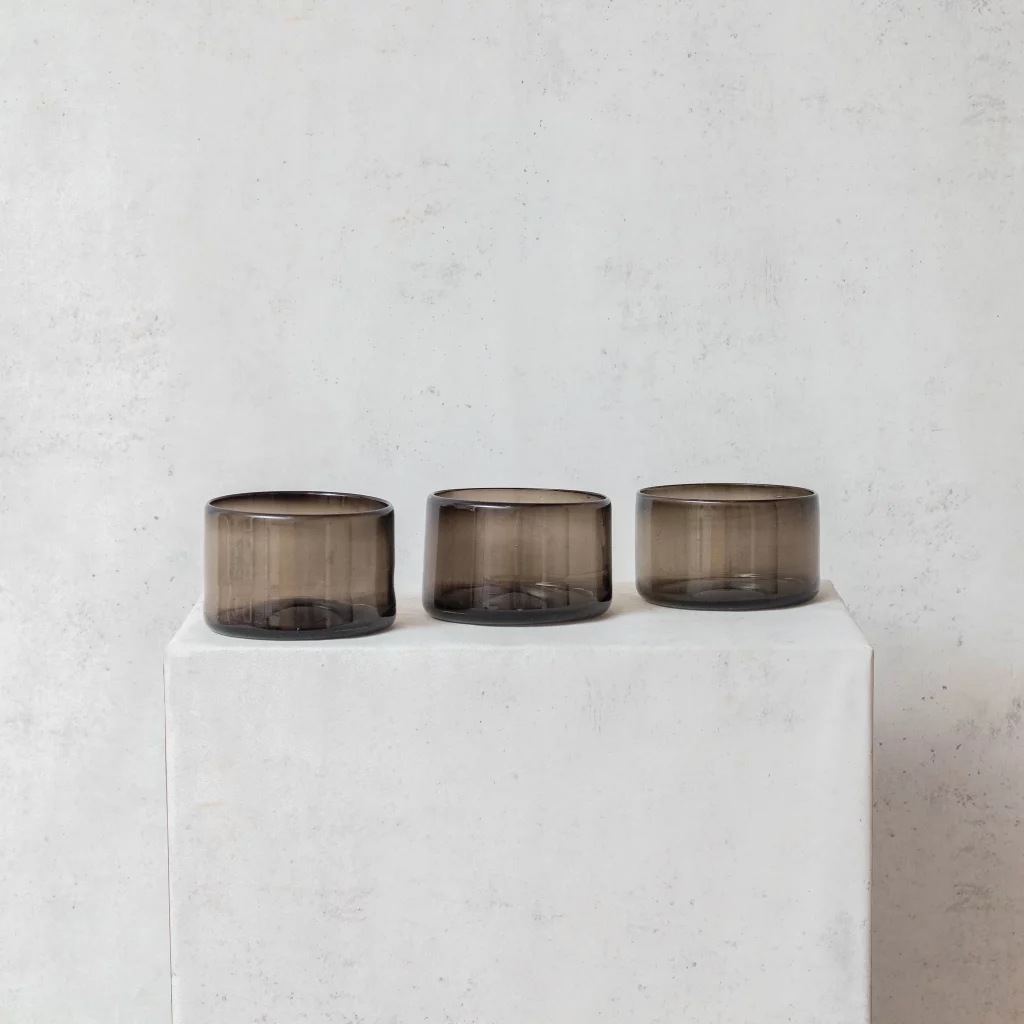 Pack de 3 cuencos Vidrio Soplado ahumado de Huakal en Amueblarent para alquilar