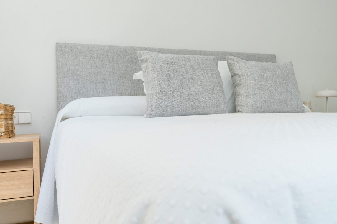 Alquiler de muebles en una vivienda para promocionar su venta