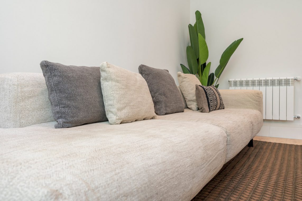 Alquiler de muebles en una vivienda para promocionar su venta