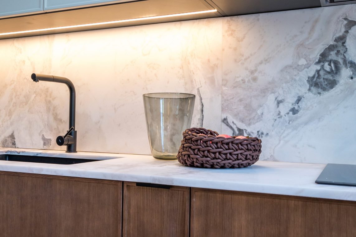 Alquiler de muebles en una vivienda para promocionar su venta