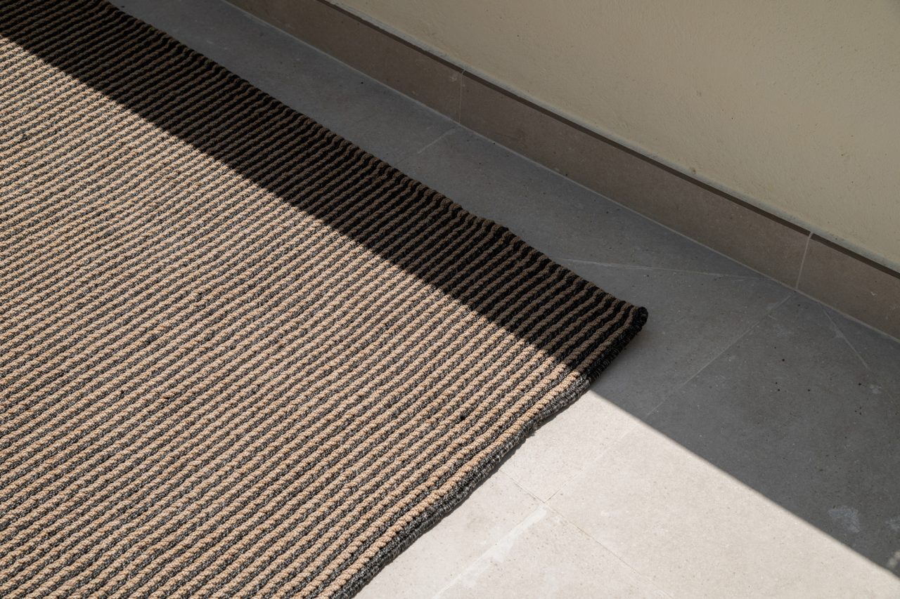 Alfombra de Cotlin modelo half soumak en Amueblarent para alquilar