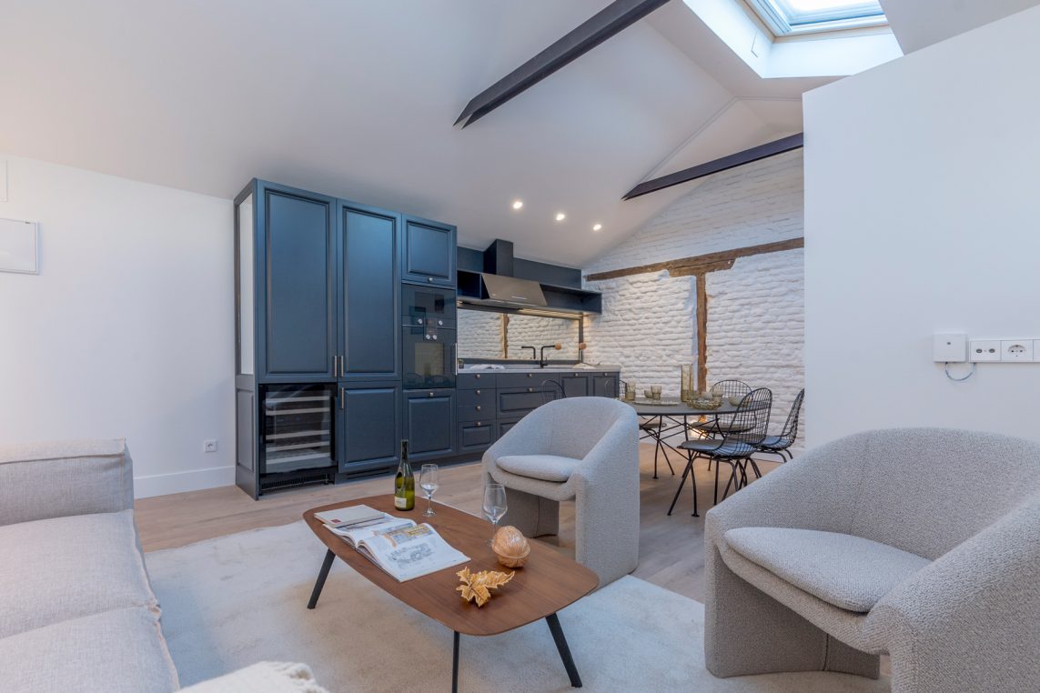 Home Staging en barrio Justicia diseño de Amueblarent