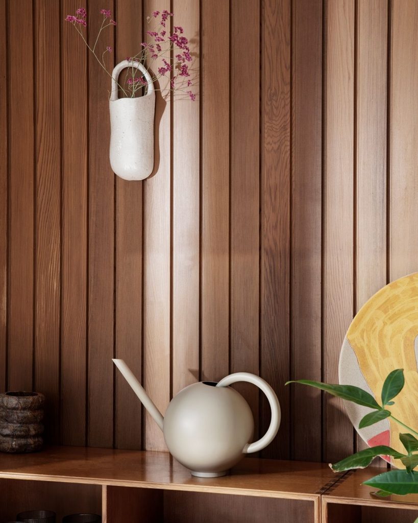 Regadera Orb de Ferm Living en Amueblarent para alquilar