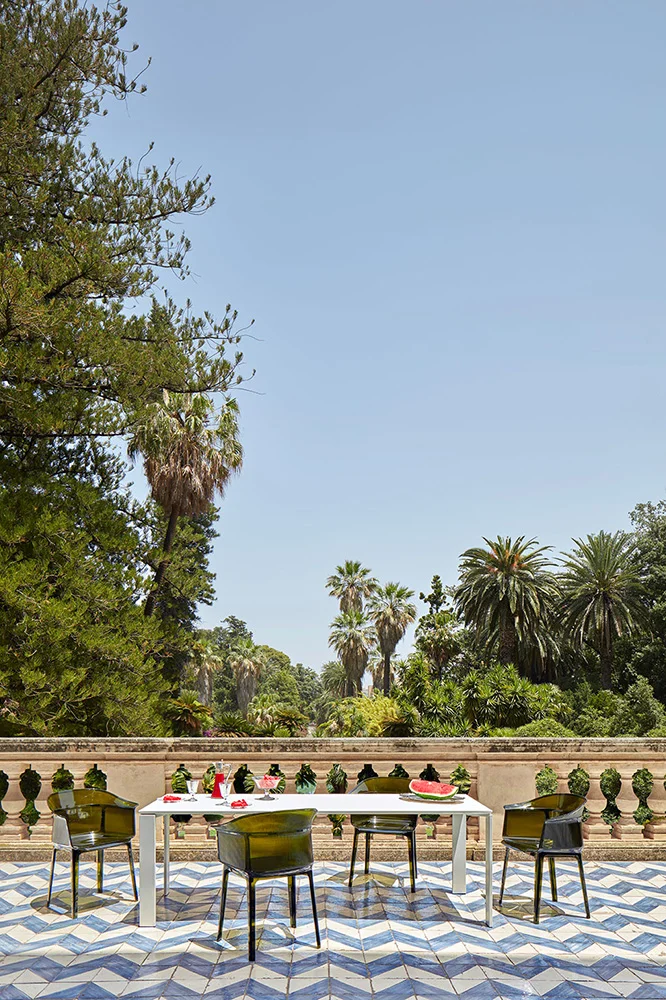 Mesa Four Outdoor de Kartell en Amueblarent para alquilar