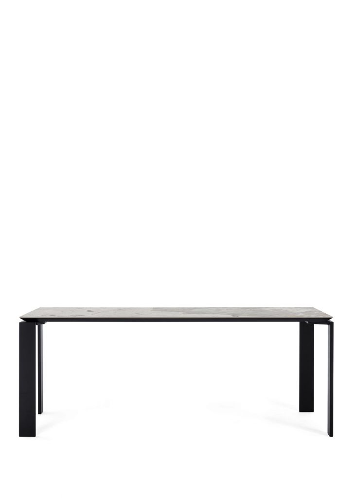 Mesa Four de kartell en Amueblarent para alquilar