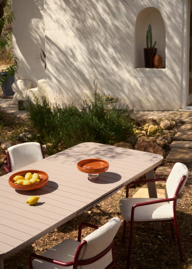 Mesa Izola en Amueblarent para alquilar