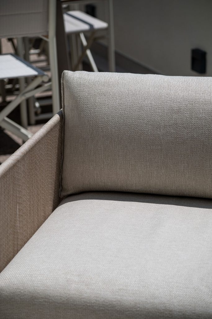 Set de sillon y butacas de BOLIA modelo track en Amueblarent para alquilar