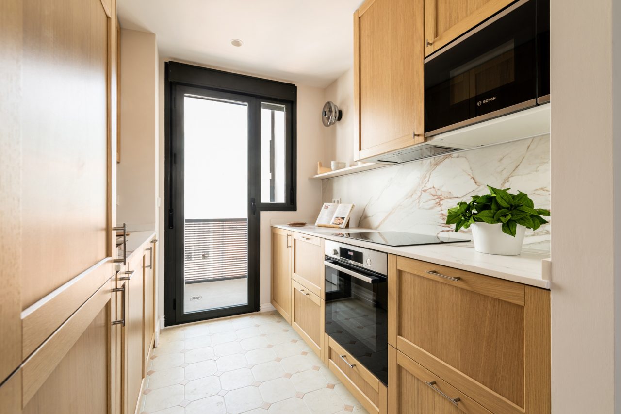Home Staging en el barrio de Salamanca por Amueblarent con muebles de diseño en alquiler