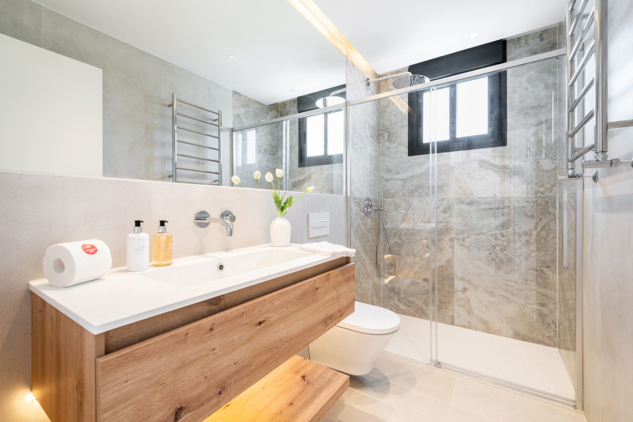Home Staging en el barrio de Salamanca por Amueblarent con muebles de diseño en alquiler