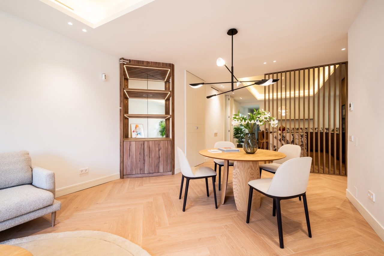 Home Staging por Amueblarent con muebles de diseño en alquiler