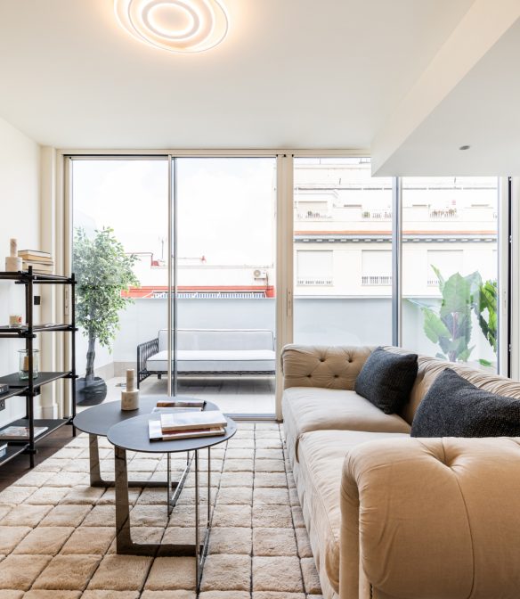 Home Staging en atico para vender por Amueblarent