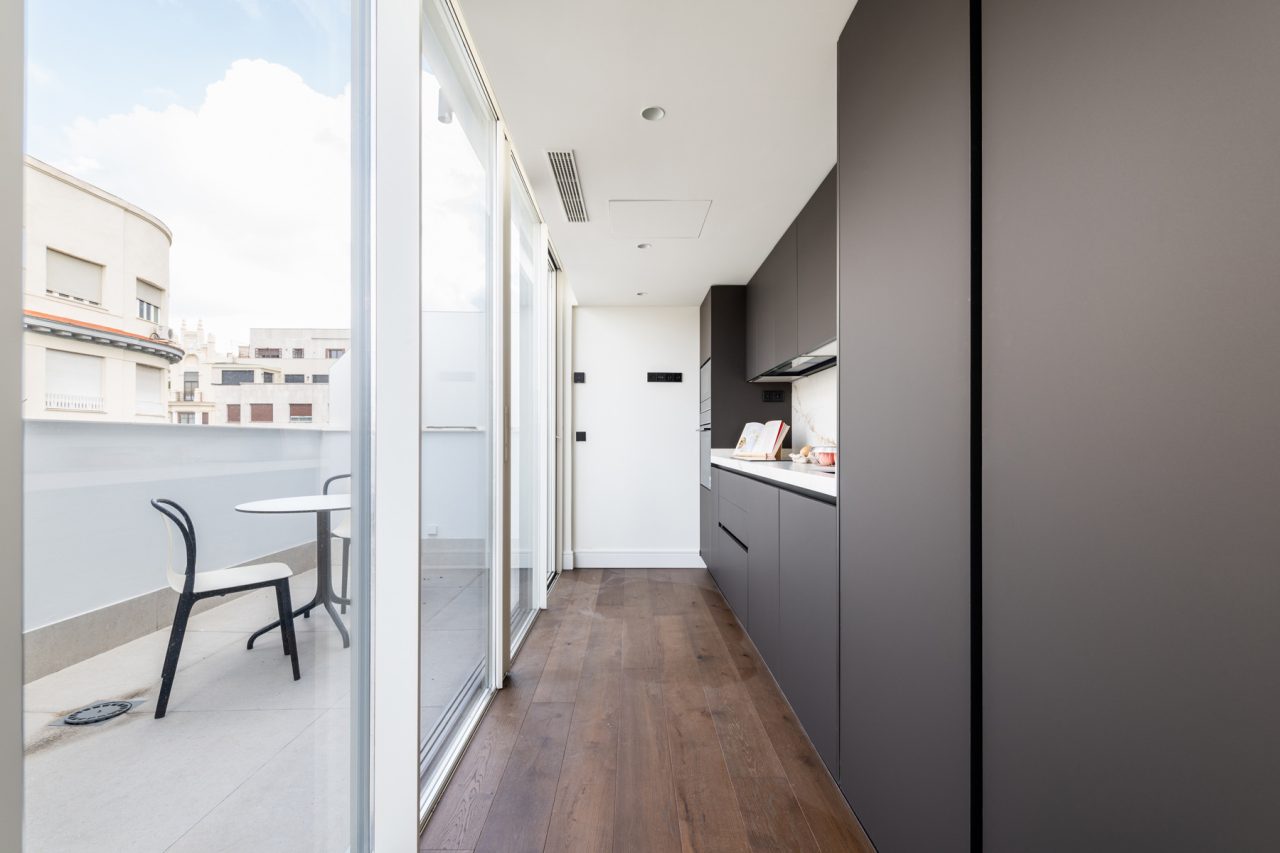 Home Staging en atico para vender por Amueblarent